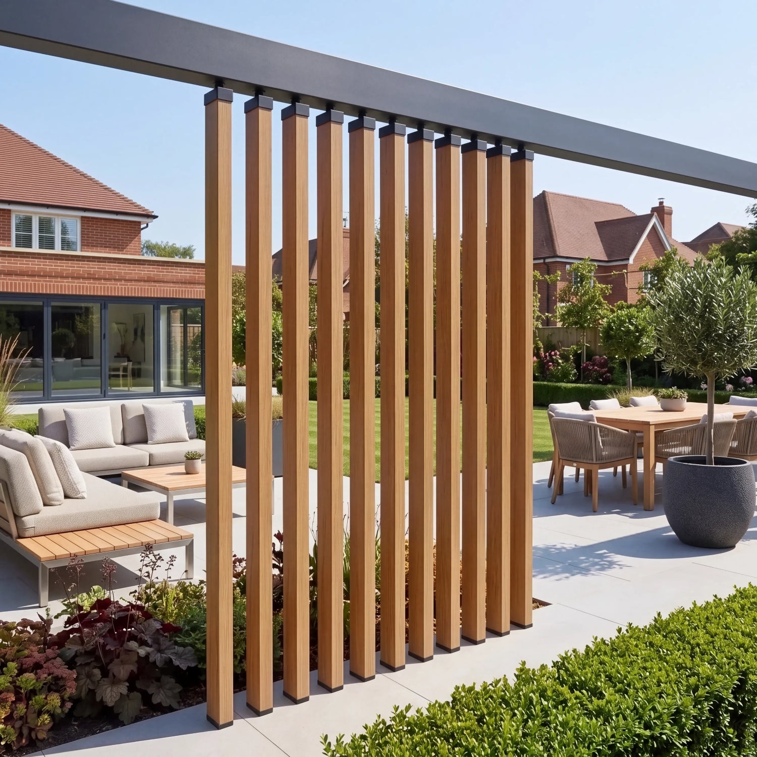 Premium Slatted Garden Divider – 280cm (Multiple Colours)